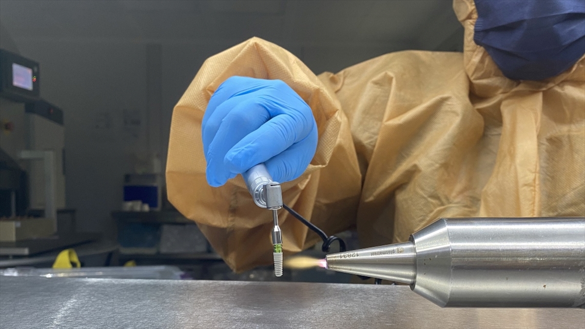 Türk Firmasının Geliştirdiği Yüzey Teknolojisi Elon Musk'ın 'Hyperloop' Projesinde Kullanılacak