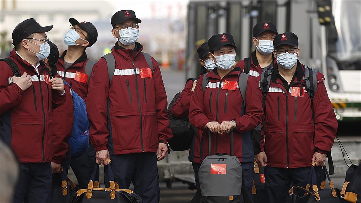 Çin, Kovid-19 Salgını Nedeniyle Haynan Adası'na Çok Sayıda Sağlık Görevlisi Gönderdi