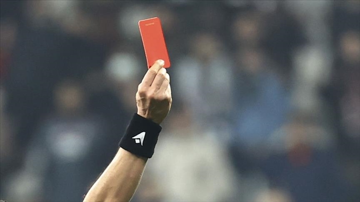 Medipol Başakşehir-Royal Antwerp Maçını Fransız Hakem Jerome Brisard Yönetecek