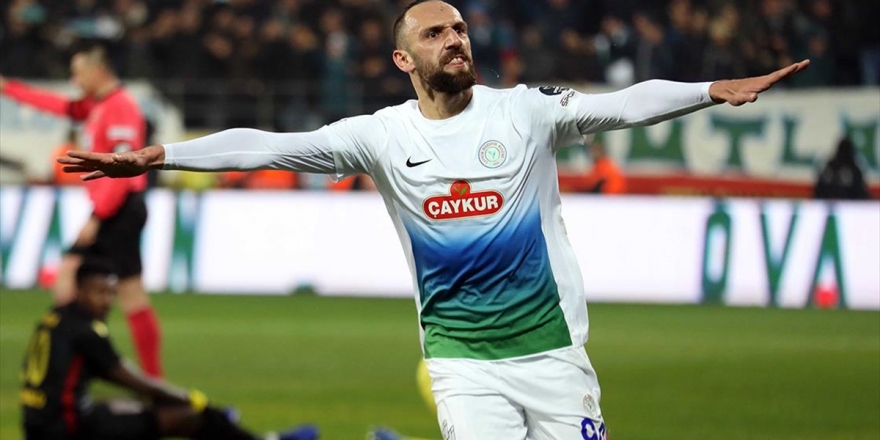 Çaykur Rizespor Başkanı Kartal: Vedat Muric İçin Bize Ciddi Bir Teklifle Gelen Yok