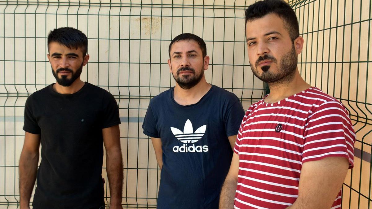 Yanlarında cesetle Meriç’ten kurtarıldılar