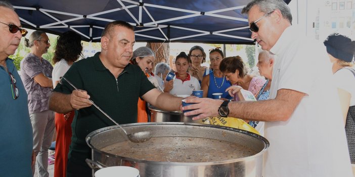 KUŞADASI BELEDİYESİ’NDEN  6000 KİŞİLİK AŞURE İKRAMI