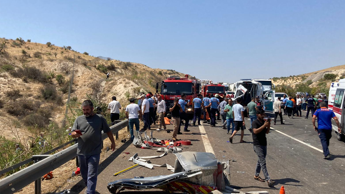 Gaziantep'te katliam gibi kaza: 16 kişi hayatını kaybetti, 21 yaralı