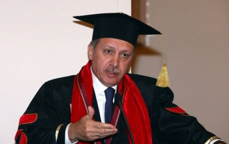 Erdoğan üniversite mezunu mu? Hocası canlı yayına bağlandı