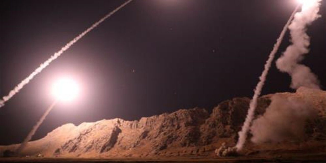 Suriye'nin Deyrizor İlinde Abd Üslerine Roketli Saldırı