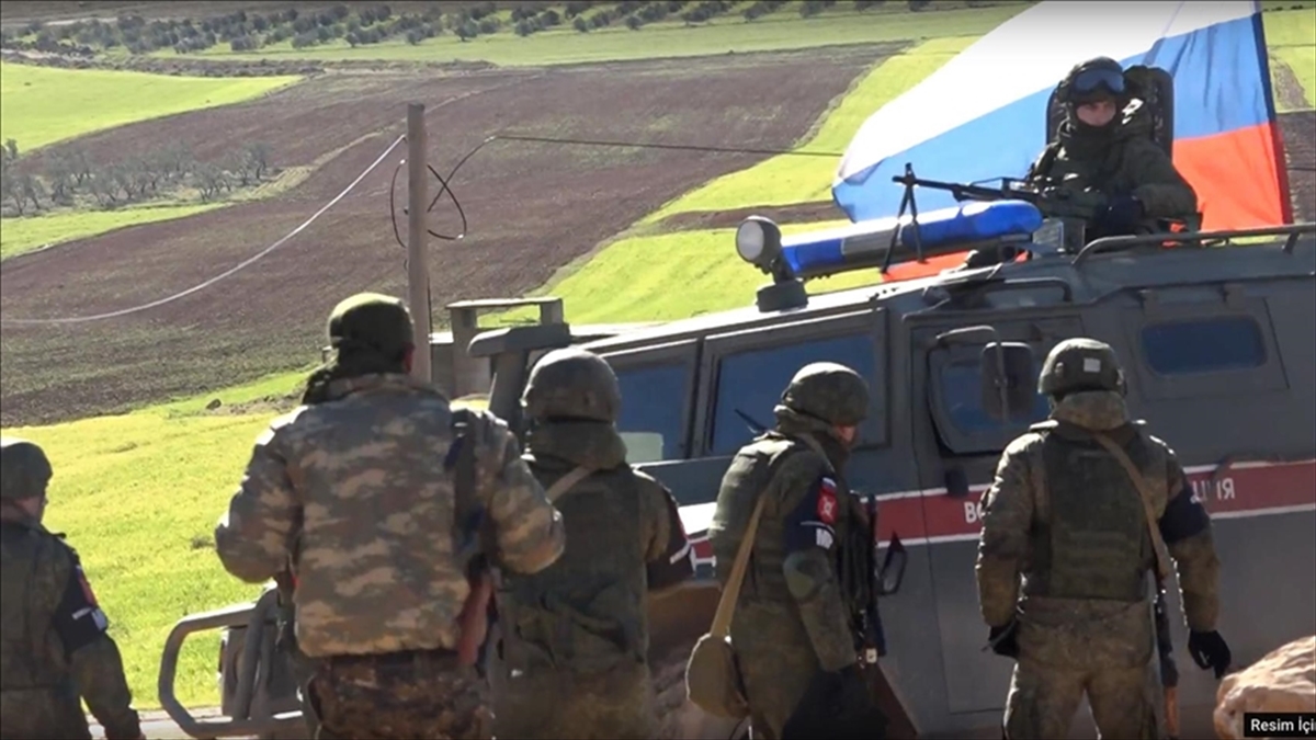 Putin, Rus Ordusundaki Asker Sayısını 137 Bin Artırıyor