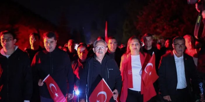 Kılıçdaroğlu ile Uysal, Kocatepe'ye yürüdü