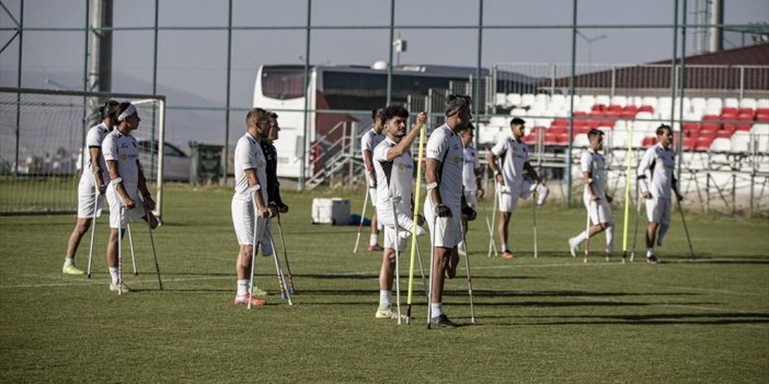 Halkın Desteği Ampute Futbol Milli Takımı'nı Yeni Başarılara Motive Ediyor