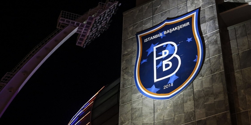 Medipol Başakşehir İki Futbolcuyla Daha Yollarını Ayırdı