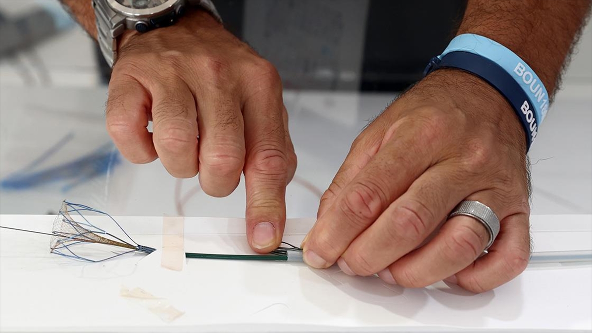 Tıkanan Aort Damarı Geliştirilen Sistemle Kasıktan Girip Temizlenecek