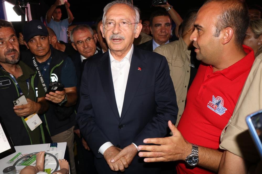 Kılıçdaroğlu’ndan TEKNOFEST’e sürpriz ziyaret