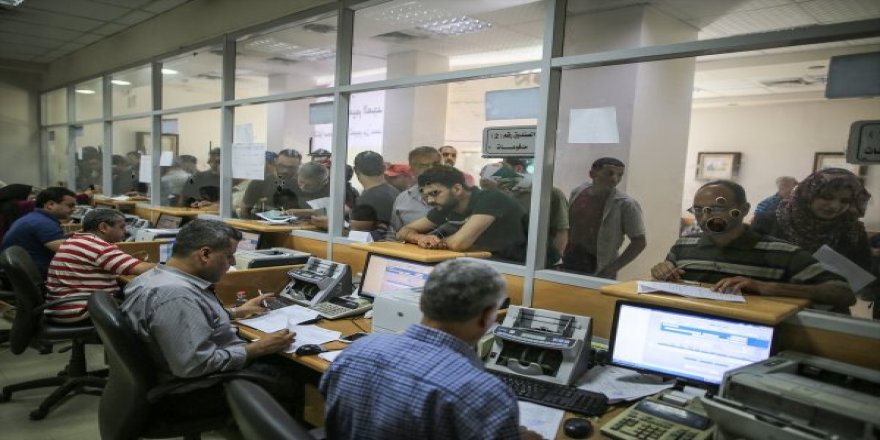 Katar Gazze'deki 60 Bin Aileye Nakdi Yardım Dağıtmaya Başladı