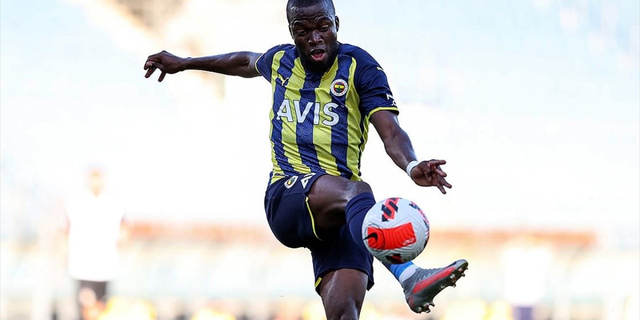 Pfdk, Fenerbahçeli Valencia'ya 1 Maç Men Cezası Verdi