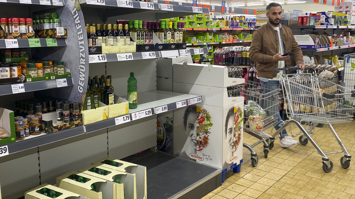 Avro Bölgesi'nde Üretici Fiyatları, Yıllık Yüzde 37,9'la Rekor Seviyede Artış Kaydetti