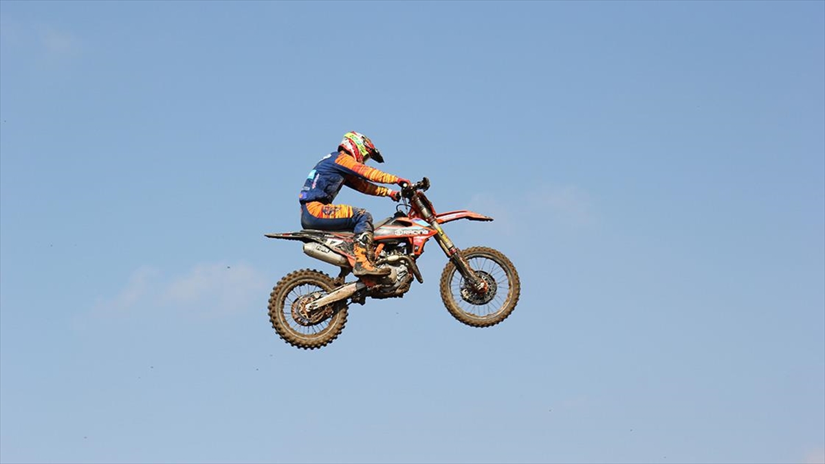 Dünya Motokros Şampiyonası'nda Türkiye'yi 13 Sporcu Temsil Ediyor