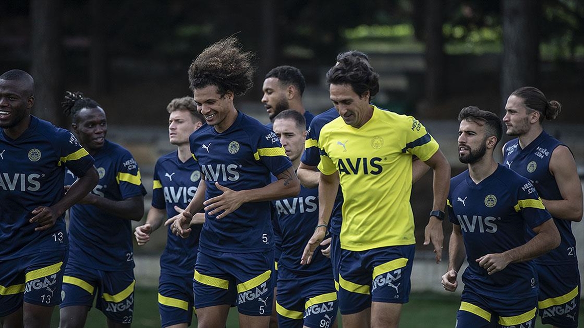 Fenerbahçe'de Dinamo Kiev Maçı Hazırlıkları Başladı