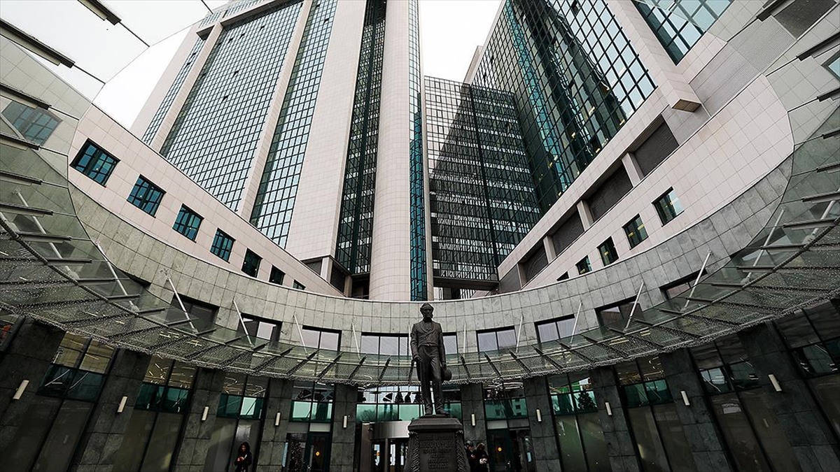 Rusya'nın En Büyük Bankaları Yuan Cinsinden Kredi Vermeye Hazırlanıyor