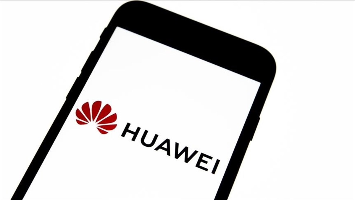Huawei'in Yeni Nesil Akıllı Telefon Serisi, Uydu Bağlantısı Olanağı Sunuyor