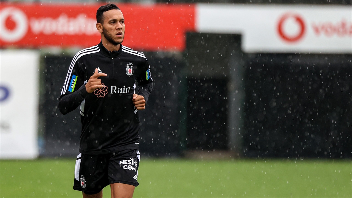 Beşiktaşlı Futbolcu Josef De Souza, Pfdk'ye Sevk Edildi
