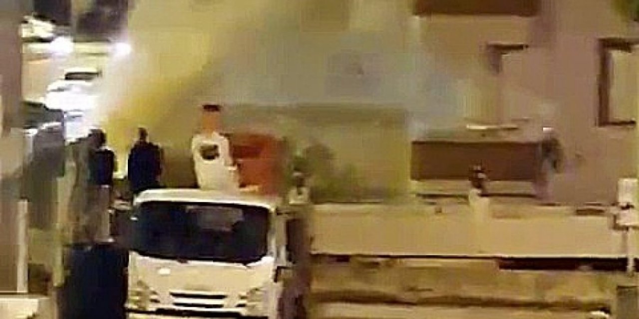 Düzce'de su hattı patladı, vatandaşlar sokağa döküldü