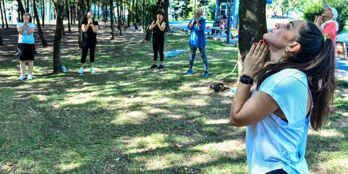 PARKLARDA SPOR BAŞKENTLİLERİN VAZGEÇİLMEZİ OLDU