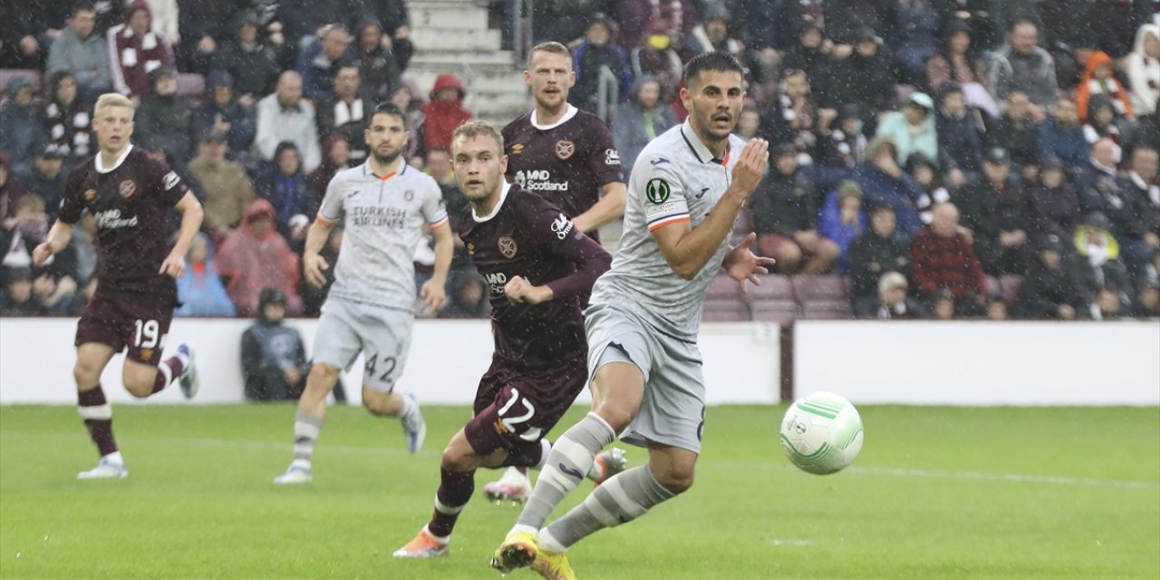 Medipol Başakşehir, İskoçya Temsilcisi Hearts'ı 4-0 Yendi