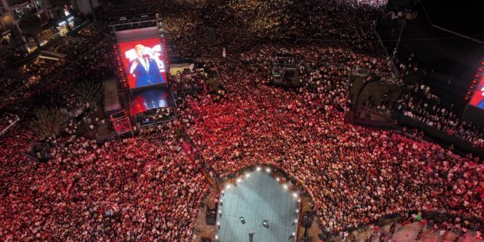 İzmir’in kurtuluşu dev sahnede