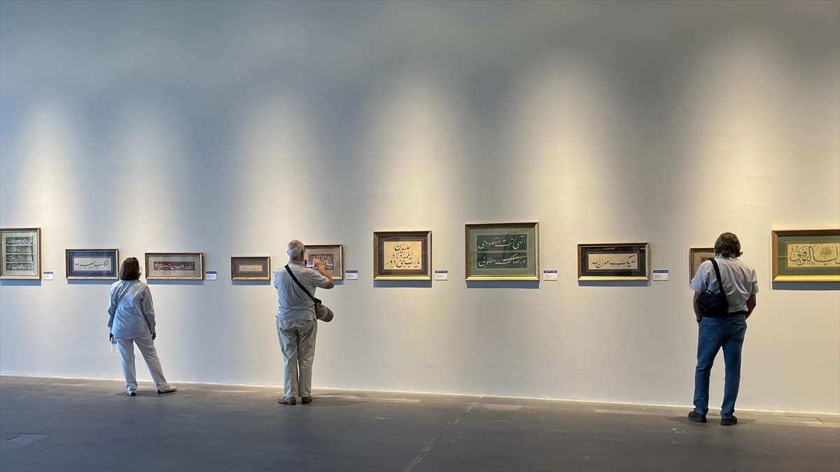 Hezarfen Necmeddin Okyay'a Saygı Sergisi Akm Galeri'de Açıldı