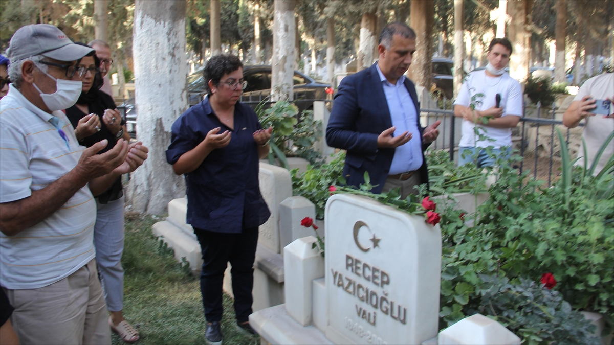 Merhum Vali Recep Yazıcıoğlu Aydın'daki Kabri Başında Anıldı