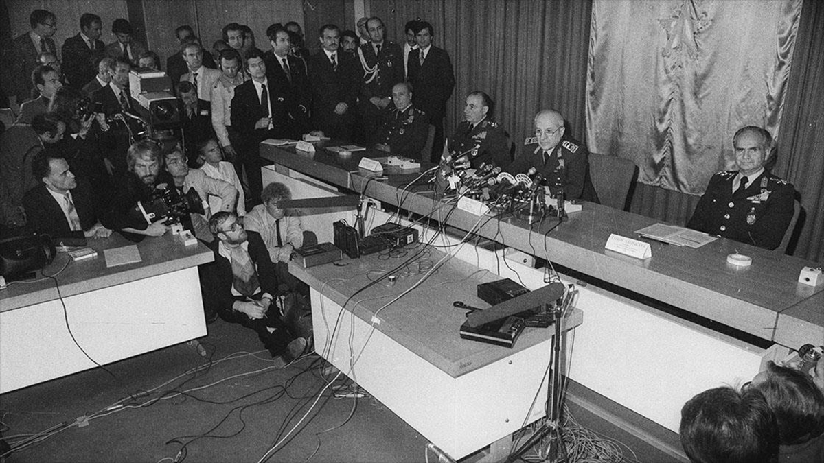 Demokrasinin Unutulmayan Kara Lekesi: 12 Eylül Darbesi