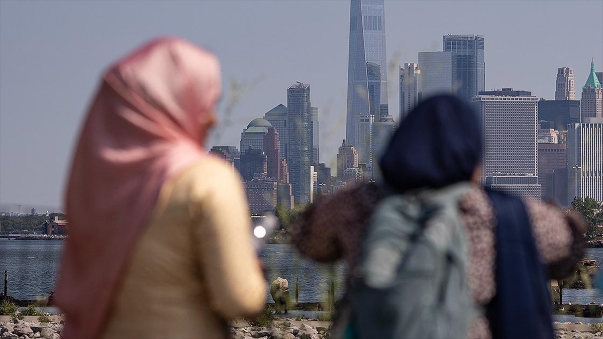11 Eylül Saldırılarının Üzerinden 21 Yıl Geçse De Müslümanlar Hala İslamofobiye Maruz Kalıyor.