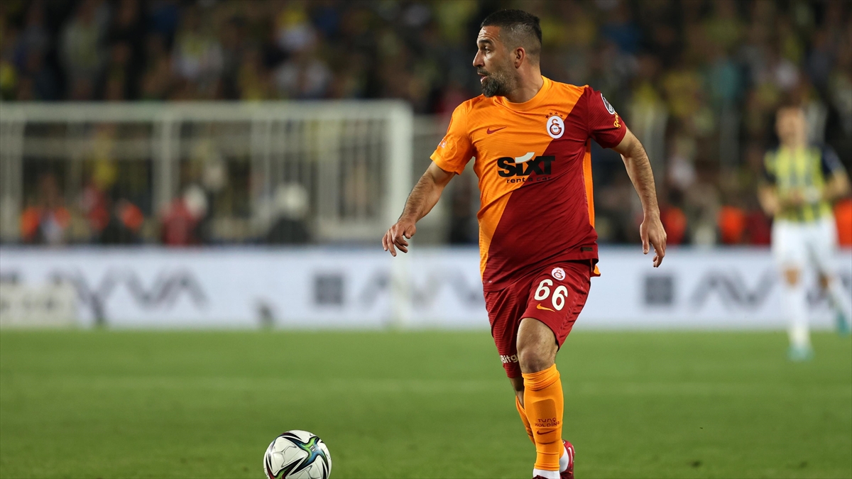 Arda Turan'dan Futbola Veda