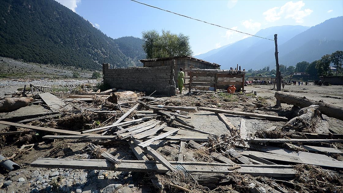 Pakistan'ın Svat Bölgesindeki Selin Yol Açtığı Yıkım, Köylüleri Zor Durumda Bıraktı