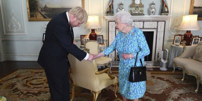 Johnson, Kraliçe ile son görüşmesini anlattı