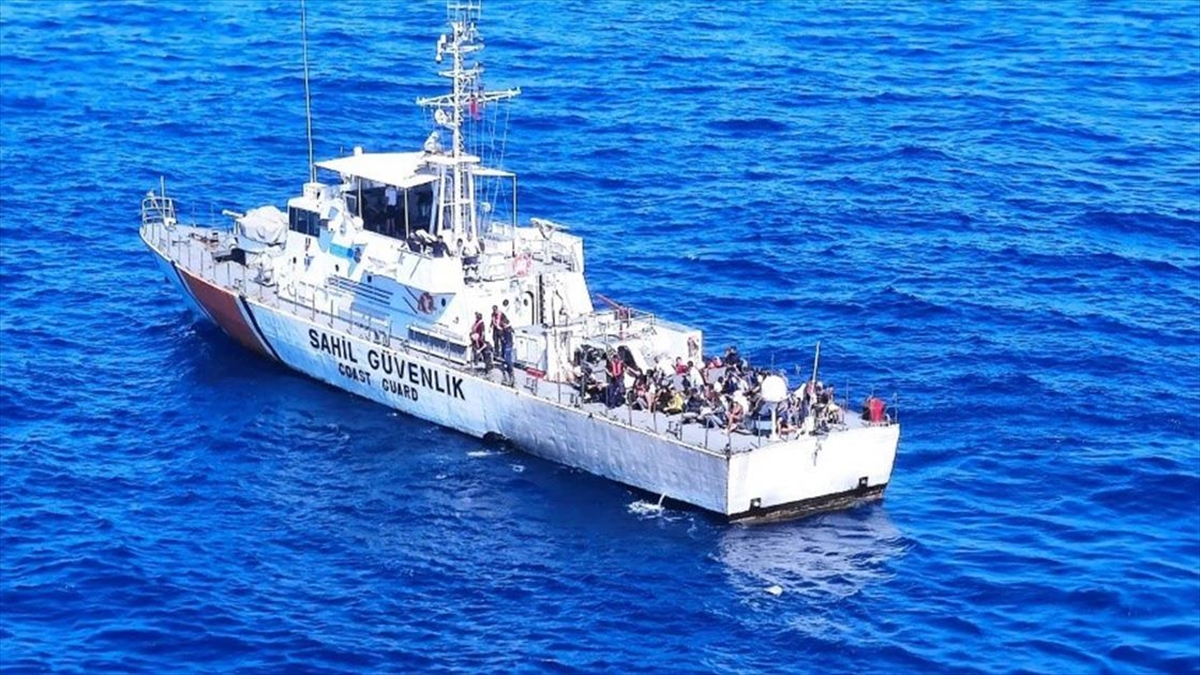 Yunanistan Unsurlarınca Geri İtilen Düzensiz Göçmenlerden 2'si Bebek, 3'ü Çocuk 6 Kişi Hayatını Kaybetti