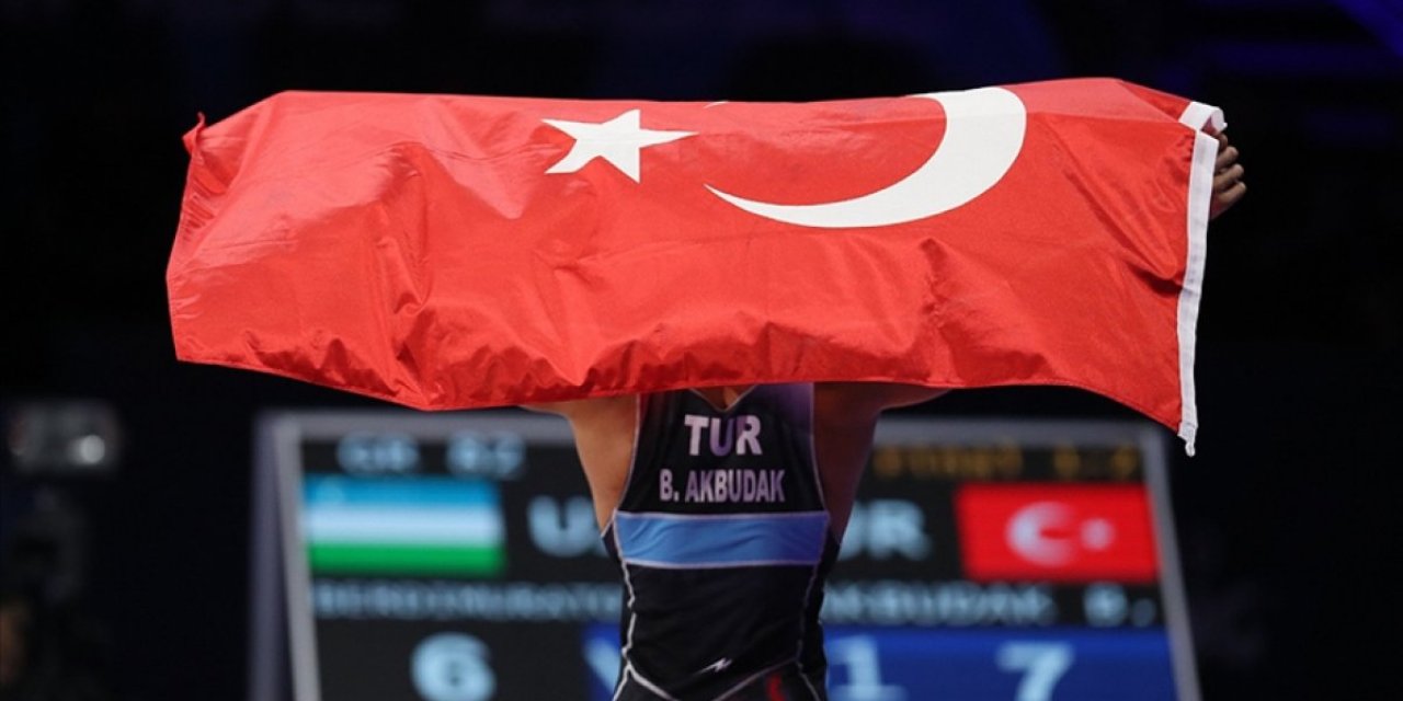 Grekoromen Güreş Milli Takımı, dünya şampiyonluğunu elde etti