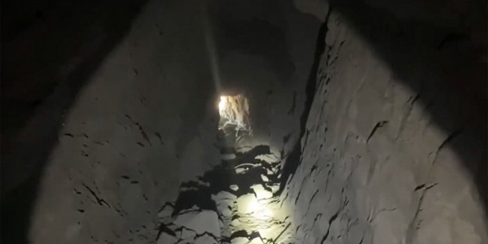 Msb, Pençe Kilit Operasyonu'nda Çok Sayıda Mühimmatın Ele Geçirildiği Mağaranın Görüntülerini Paylaştı