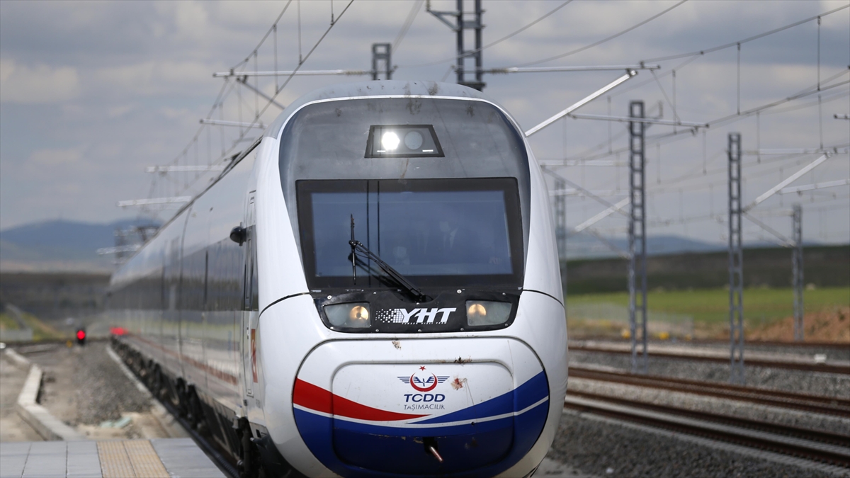 Kamu Kaynakları Öncelikle Demir Yolu Yatırımları İçin Kullanılacak