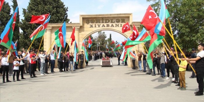 Azerbaycan'ın şehit sayısı 71'e çıktı