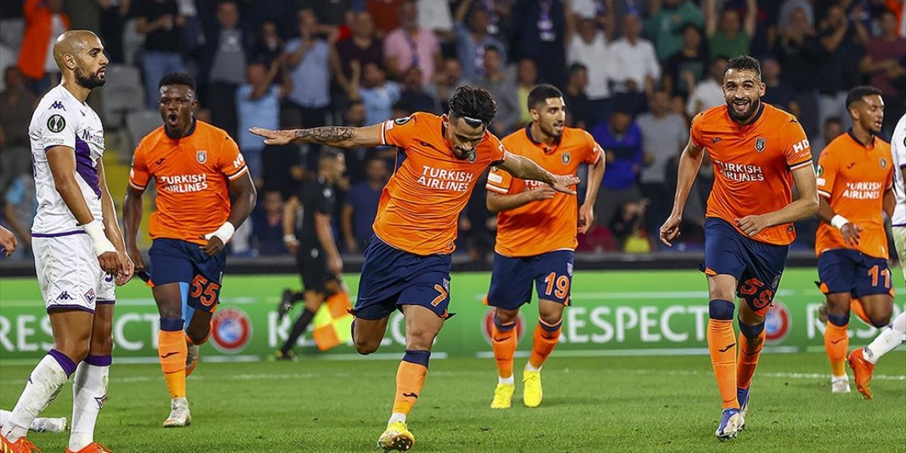 Medipol Başakşehir, Fiorentina'yı 3-0 Mağlup Etti