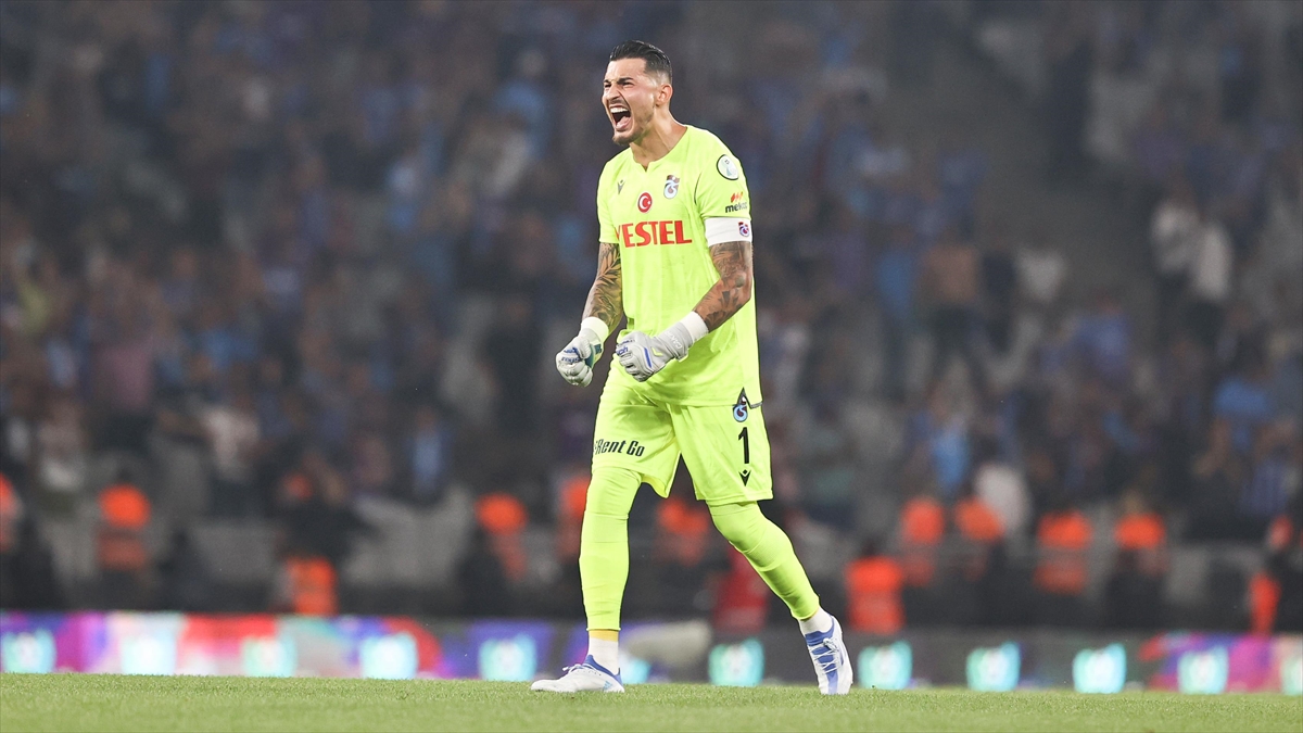 Trabzonspor, Uğurcan Çakır'ın Sözleşmesini 5 Yıl Uzattı