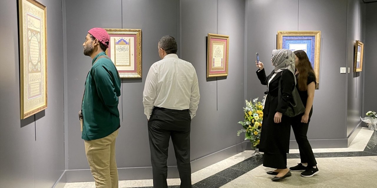 "Hatt-ı Müstakim"  Hüsnühat Sergisi Üsküdar'da Açıldı