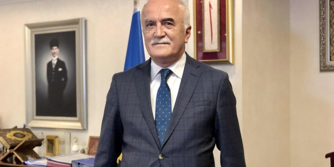 AKP’li Burhan Ersoy’un 3 yerden maaş aldığı ortaya çıktı