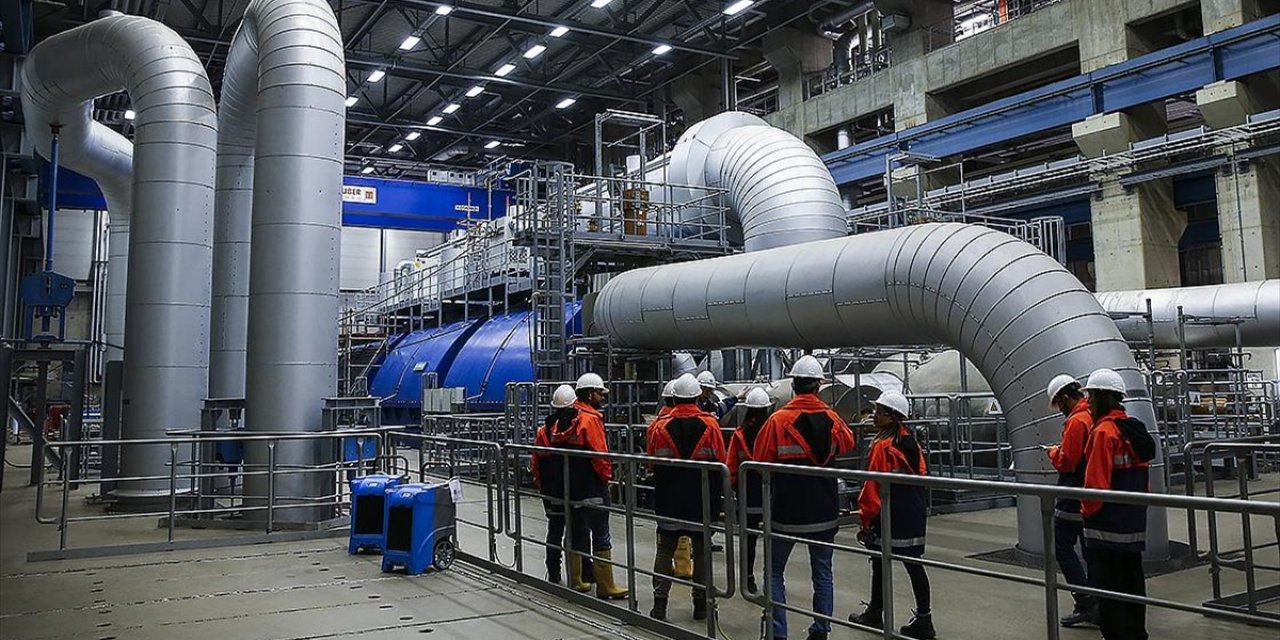 Avrupa'da Gaz Depolarının Yüzde 85,3 Dolmasıyla Fiyatlar Yüzde 12,6 Geriledi