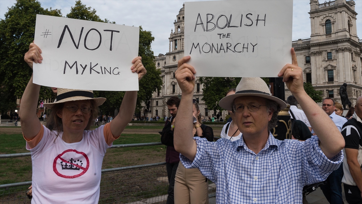 İngiltere'de İfade Özgürlüğü Tartışmaları