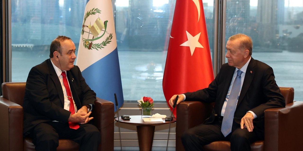 Cumhurbaşkanı Erdoğan, Guatemala Cumhurbaşkanı Falla İle Görüştü