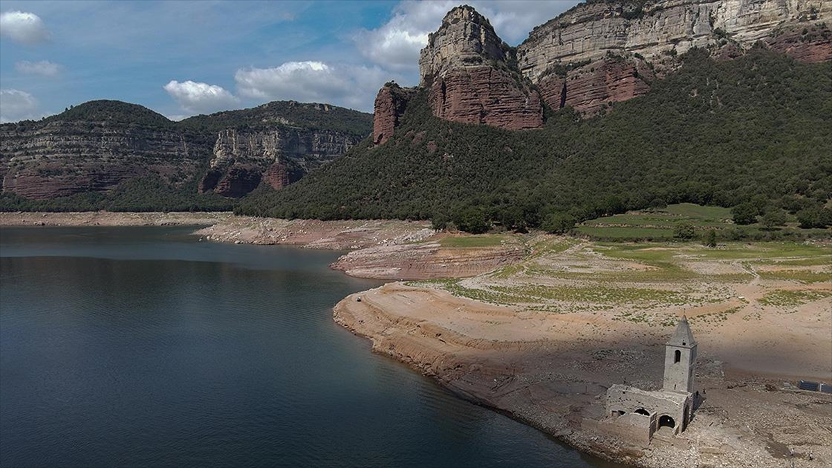 İspanya'da Kuraklık Antik Yapıları Gün Yüzüne Çıkartıyor