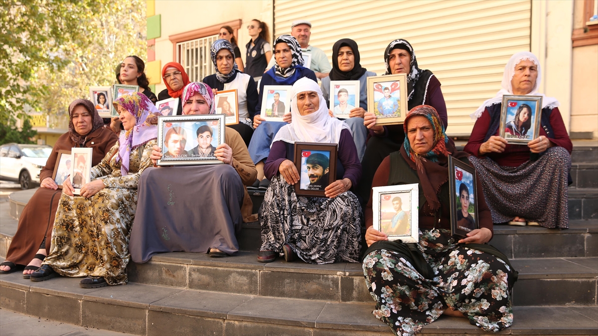 Diyarbakır Anneleri Evlat Nöbetini Kararlılıkla Sürdürüyor