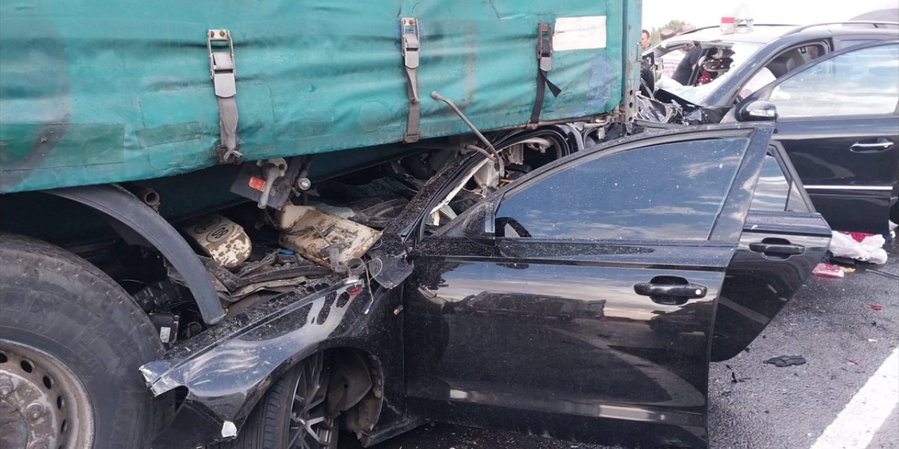 Nevşehir'de Zincirleme Trafik Kazasında 2 Kişi Öldü, 8 Kişi Yaralandı