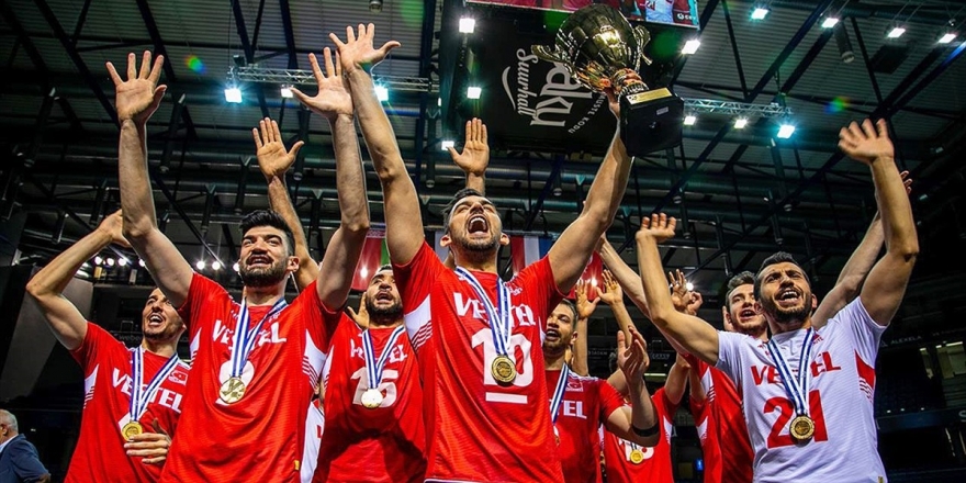 Türk Erkek Voleybolunun Tarihi Başarısı